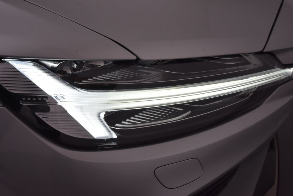 Volvo S60 2021 T8 TwE AWD Recharge Business R-Design aut / 1-Omisteinen / ACC / Blis / Voc / Webasto / Led-ajovalot