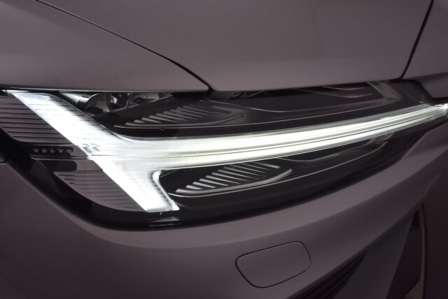 Volvo S60 2021 T8 TwE AWD Recharge Business R-Design aut / 1-Omisteinen / ACC / Blis / Voc / Webasto / Led-ajovalot