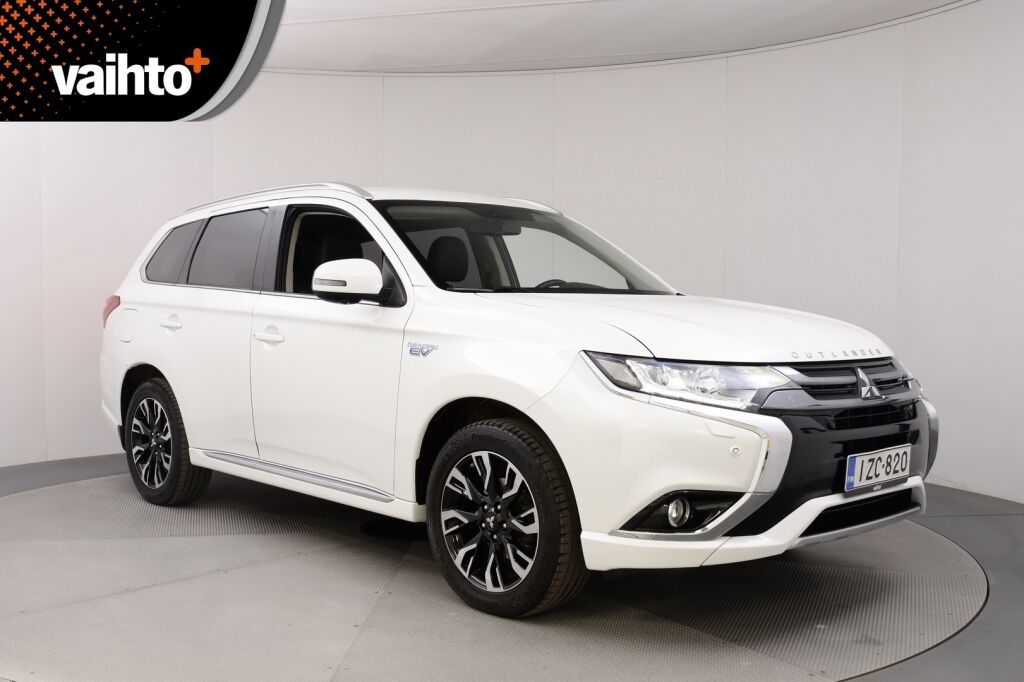 Mitsubishi Outlander PHEV 2017 Instyle Navi 4WD 5P / 360 kamera / Nahkaverhoilu / Navigointi / Sähkökontti