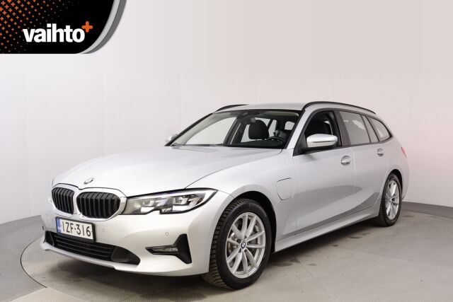 BMW 330