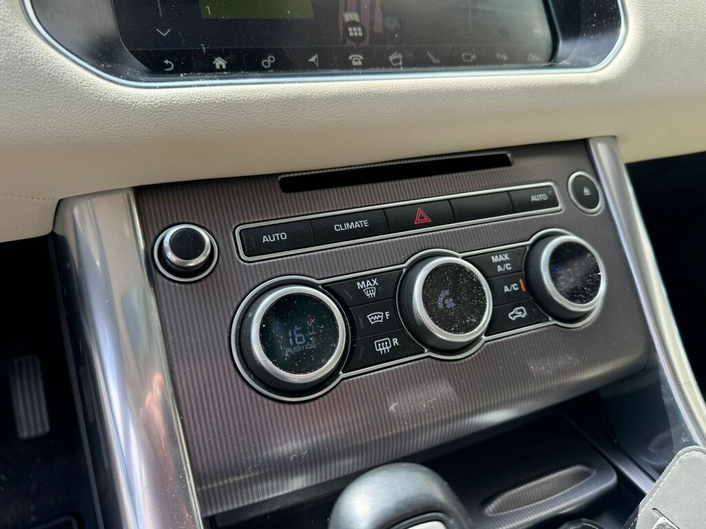 Land Rover Range Rover Sport 2017 3,0 TDV6 HSE / Suomiauto / Vetokoukku / Webasto / Muistipenkit / Panoraama