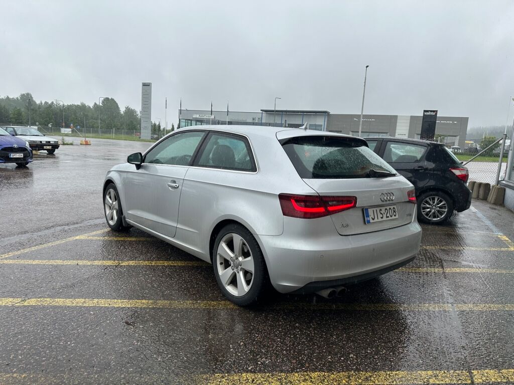Audi A3 2012 1.4 TFSI Compact Coupe / Xenon-ajovalot / Bluetooth / Vakkari /