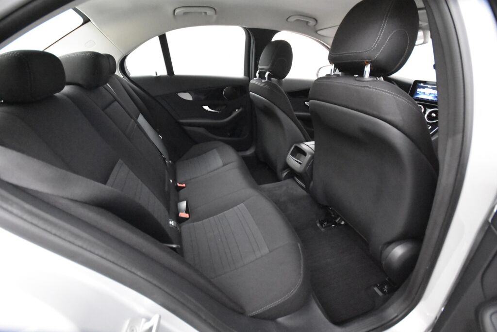 Mercedes-Benz C 2014 180 A Premium Business / Merkkihuoltohistoria / LED valot / Lohkolämmitin