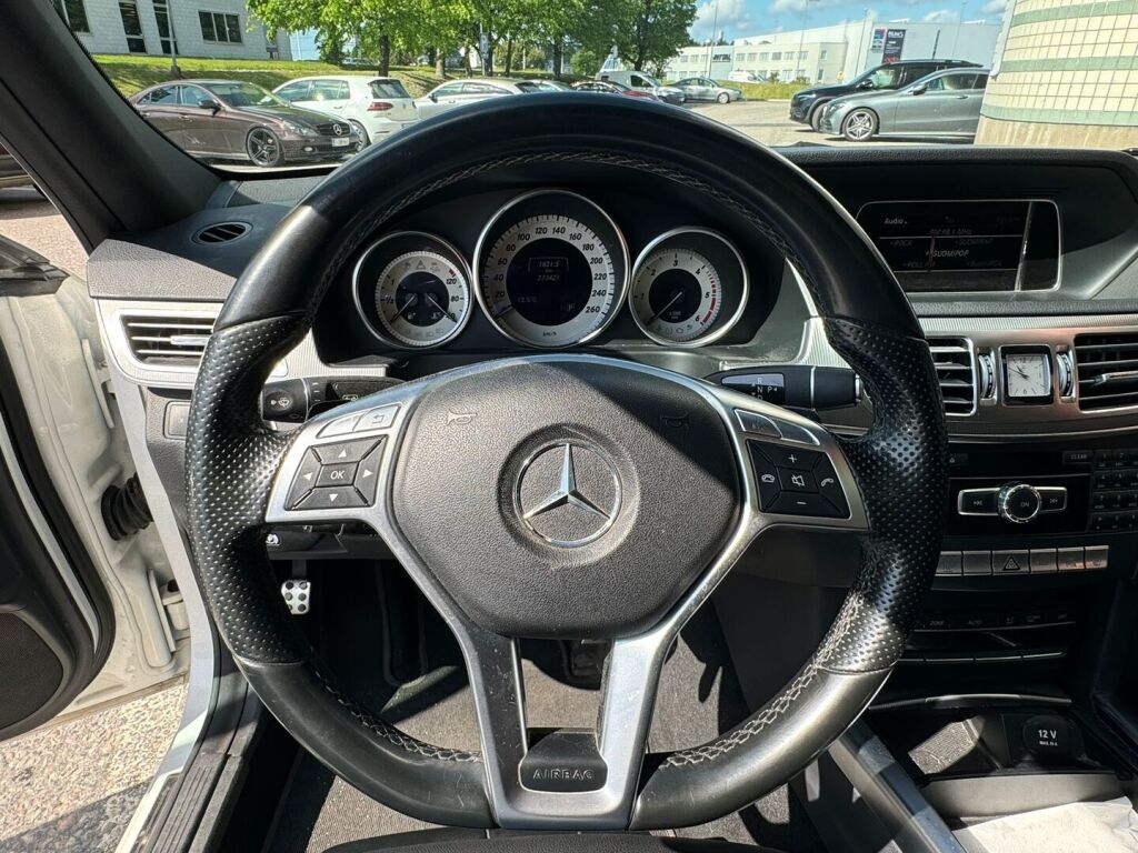 Mercedes-Benz E 2014 220 BlueTec A Premium Business / Suomiauto / Webasto / Panoraama