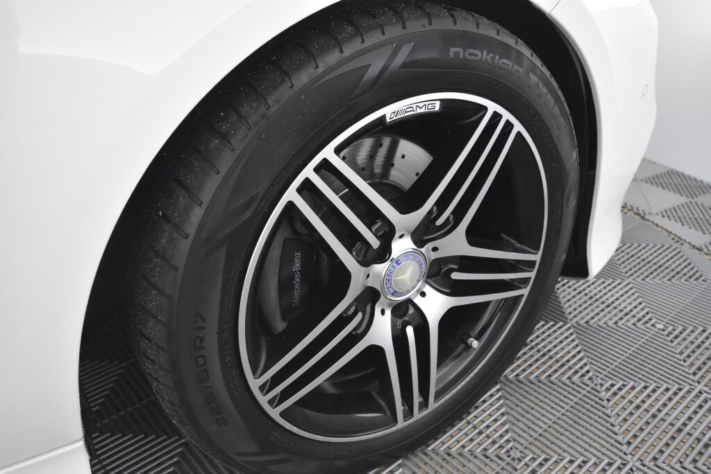 Mercedes-Benz E 2014 220 BlueTec A Premium Business / Suomiauto / Webasto / Panoraama