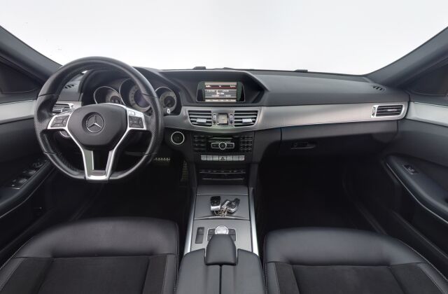 Mercedes-Benz E 2014 220 BlueTec A Premium Business / Suomiauto / Webasto / Panoraama