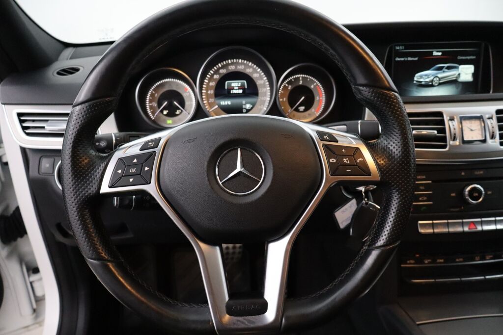 Mercedes-Benz E 2015 220 BlueTec T 4Matic A Business / AMG line / Webasto / Vetokoukku / P.Kamera / Night / Tutkat / - RAHOITUS TÄHÄN AUTOON VAIN 3.99% - 