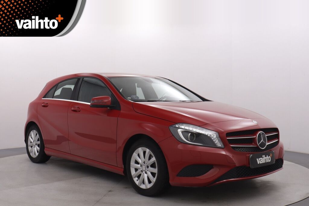 Mercedes-Benz A 2015 180 BE A Summer Edition / Kamera / Lohko+sisä lämmitin /  Aut.ilmastointi / Täydellinen huoltohistoria /