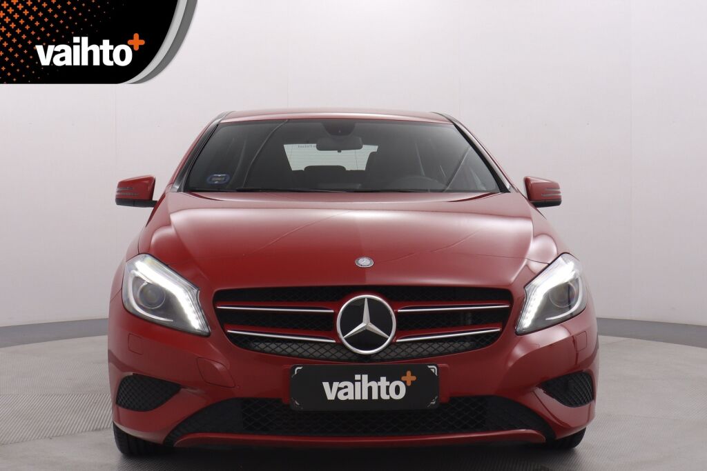 Mercedes-Benz A 2015 180 BE A Summer Edition / Kamera / Lohko+sisä lämmitin /  Aut.ilmastointi / Täydellinen huoltohistoria /