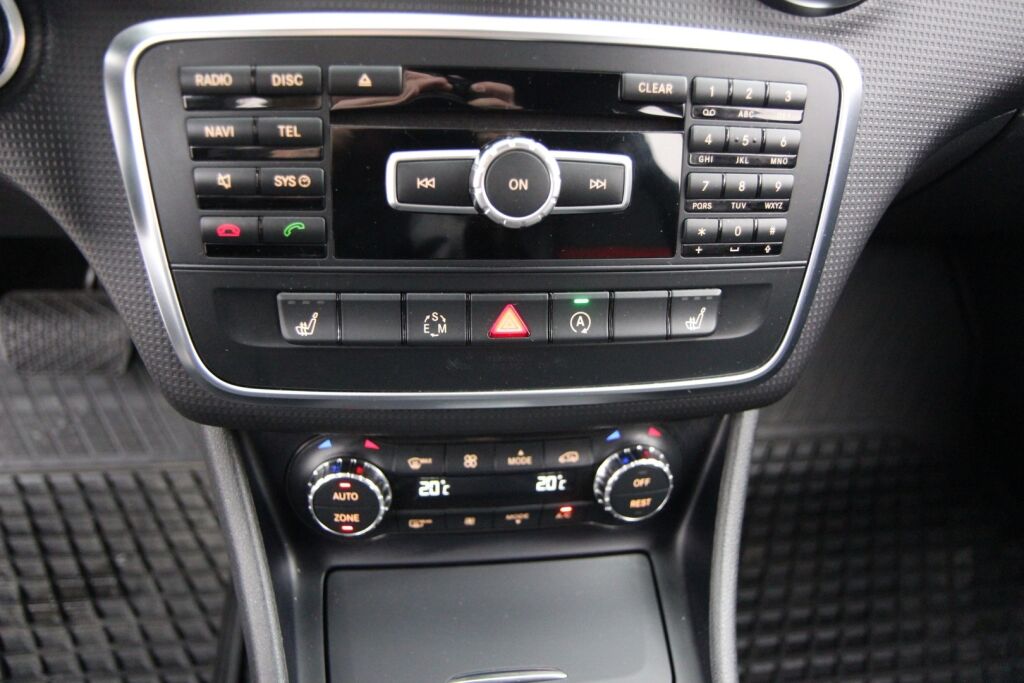 Mercedes-Benz A 2015 180 BE A Summer Edition / Kamera / Lohko+sisä lämmitin /  Aut.ilmastointi / Täydellinen huoltohistoria /