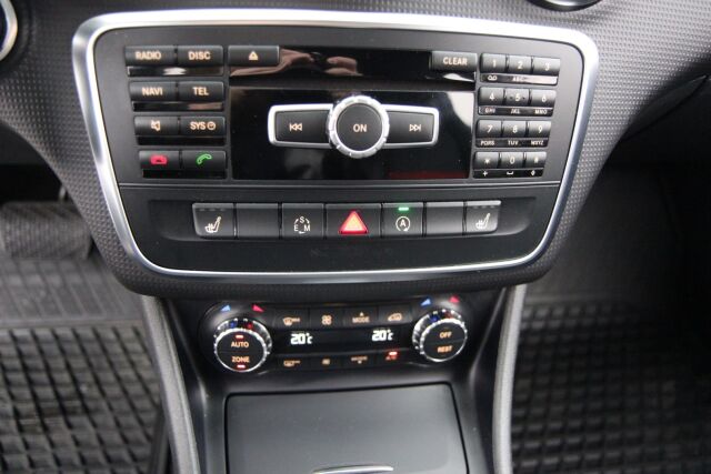 Mercedes-Benz A 2015 180 BE A Summer Edition / Kamera / Lohko+sisä lämmitin /  Aut.ilmastointi / Täydellinen huoltohistoria /