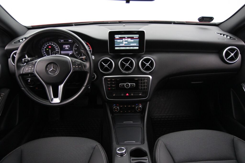 Mercedes-Benz A 2015 180 BE A Summer Edition / Kamera / Lohko+sisä lämmitin /  Aut.ilmastointi / Täydellinen huoltohistoria /