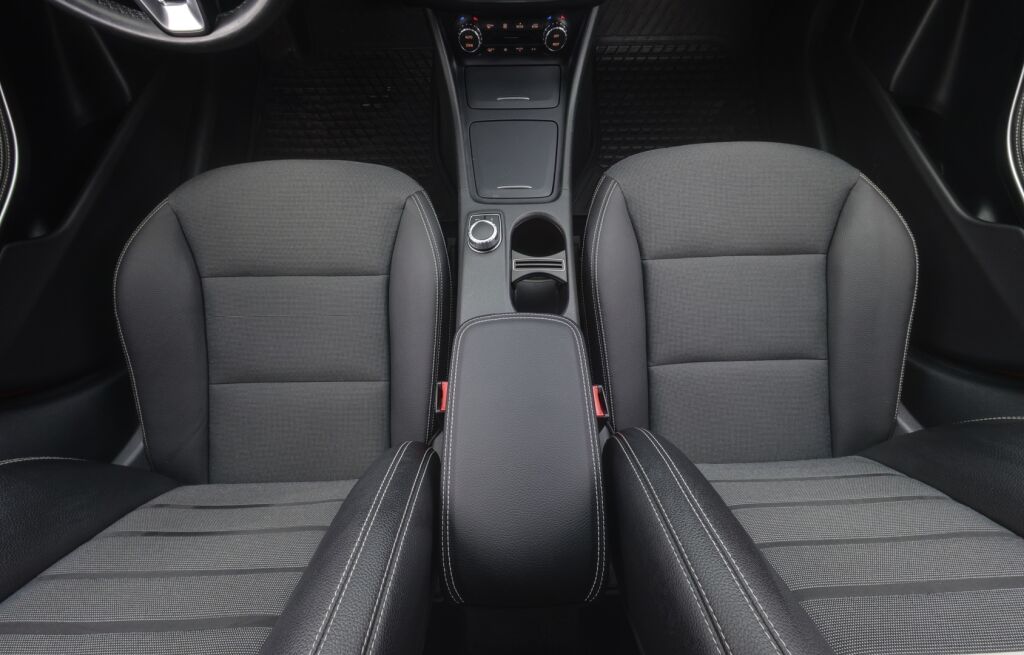 Mercedes-Benz A 2015 180 BE A Summer Edition / Kamera / Lohko+sisä lämmitin /  Aut.ilmastointi / Täydellinen huoltohistoria /