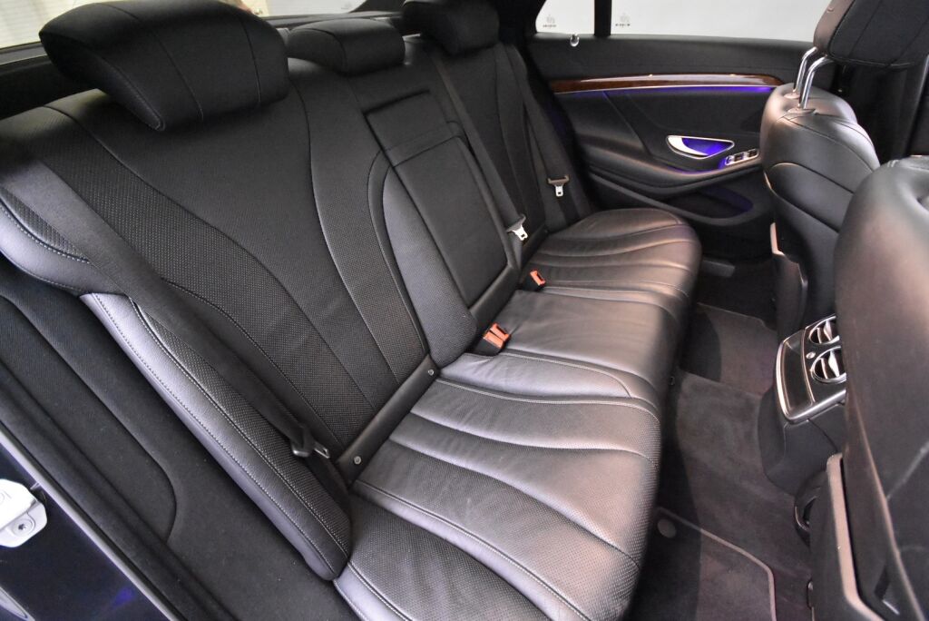 Mercedes-Benz S 2013 350 BlueTec / Webasto / Panorama / Ilma-alusta / Nahat muistilla / Comand /