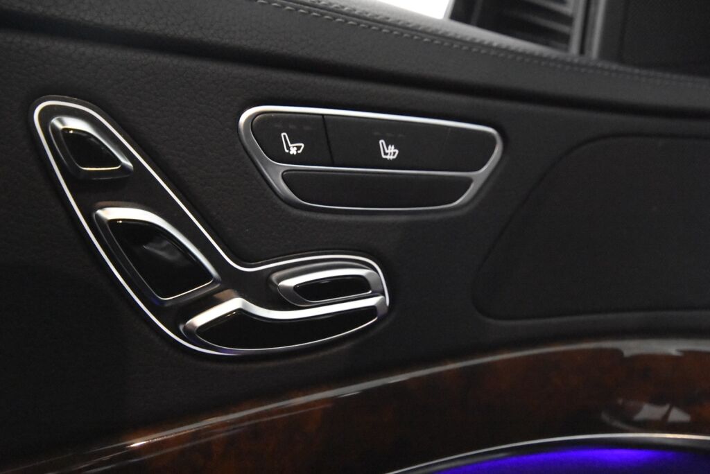 Mercedes-Benz S 2013 350 BlueTec / Webasto / Panorama / Ilma-alusta / Nahat muistilla / Comand /