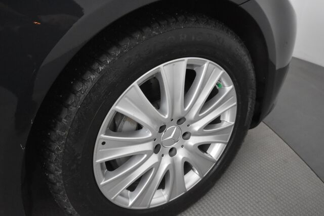 Mercedes-Benz S 2013 350 BlueTec / Webasto / Panorama / Ilma-alusta / Nahat muistilla / Comand /