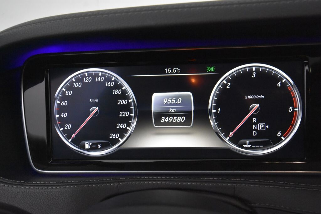 Mercedes-Benz S 2013 350 BlueTec / Webasto / Panorama / Ilma-alusta / Nahat muistilla / Comand /