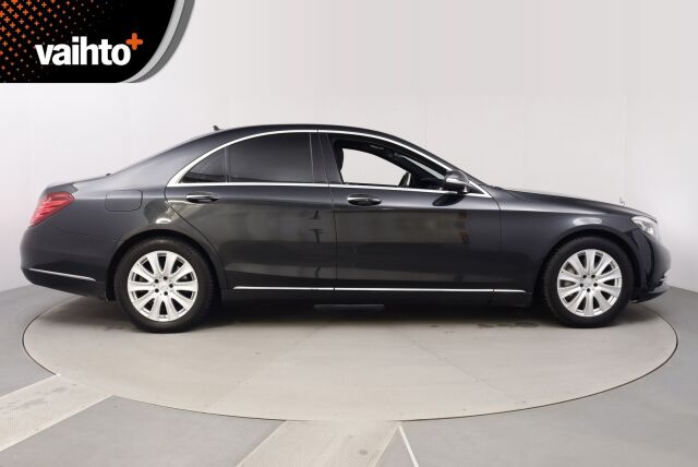 Mercedes-Benz S 2013 350 BlueTec / Webasto / Panorama / Ilma-alusta / Nahat muistilla / Comand /