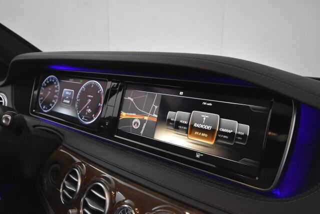 Mercedes-Benz S 2013 350 BlueTec / Webasto / Panorama / Ilma-alusta / Nahat muistilla / Comand /