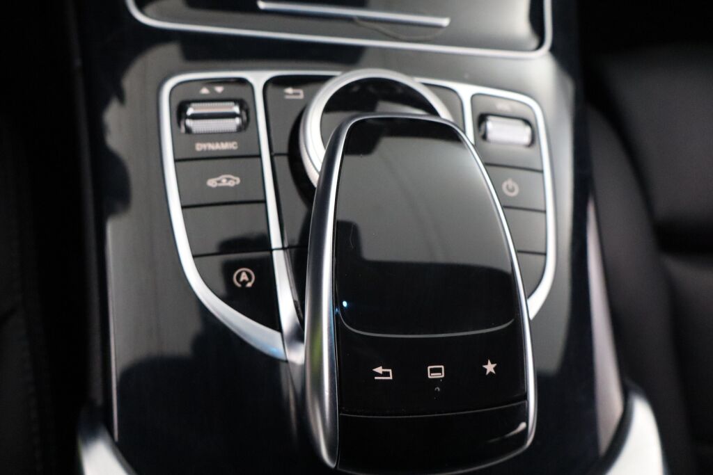 Mercedes-Benz C 2015 220 d T A AMG Premium Edition / Led HighPerformance / Airmatic / Adap.vakkari / Nahat / P.kamera / Merkkihuollettu / - RAHOITUS TÄHÄN AUTOON VAIN 3.99% - 