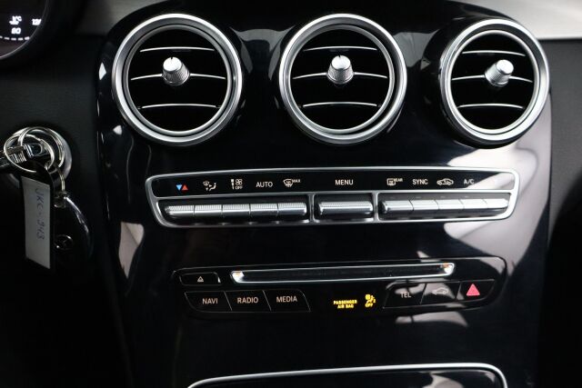 Mercedes-Benz C 2015 220 d T A AMG Premium Edition / Led HighPerformance / Airmatic / Adap.vakkari / Nahat / P.kamera / Merkkihuollettu / - RAHOITUS TÄHÄN AUTOON VAIN 3.99% - 