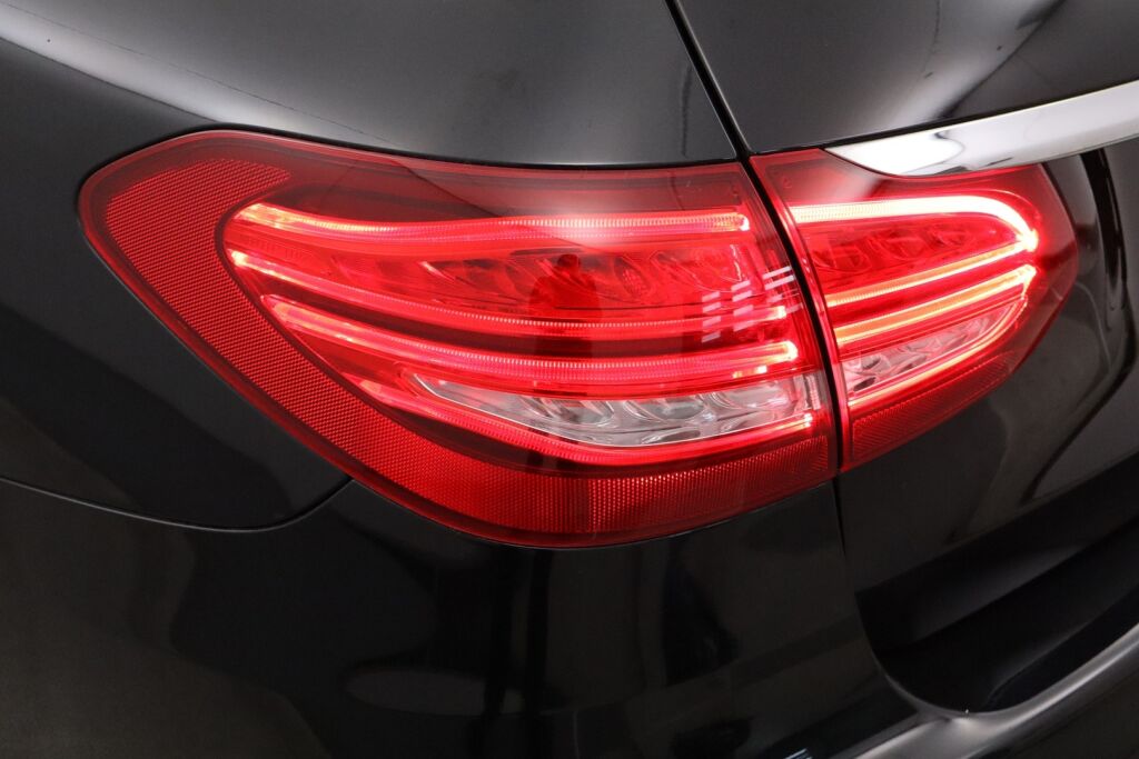Mercedes-Benz C 2015 220 d T A AMG Premium Edition / Led HighPerformance / Airmatic / Adap.vakkari / Nahat / P.kamera / Merkkihuollettu / - RAHOITUS TÄHÄN AUTOON VAIN 3.99% - 
