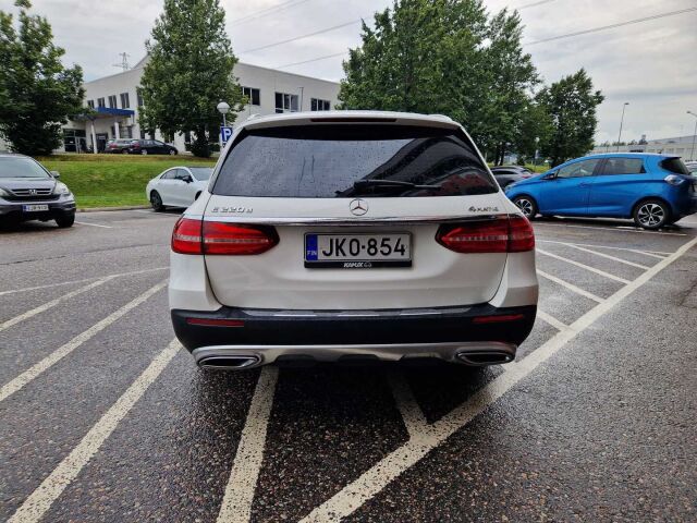 Mercedes-Benz E 2017 220 d 4Matic T A All-Terrain / Koukku / Navi / Muistipenkit / Multibeam / 360 kamera