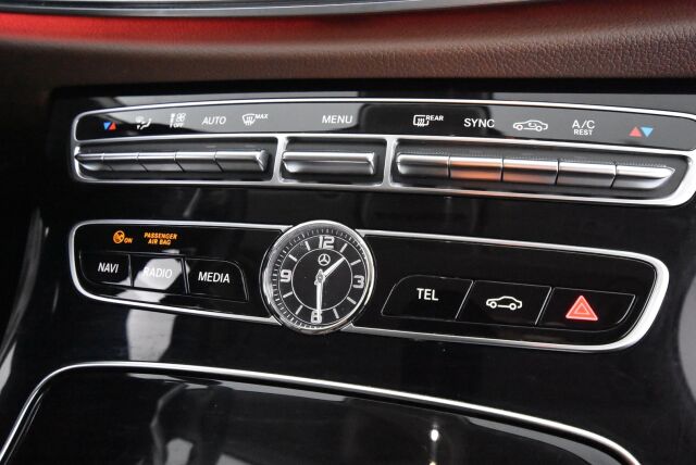 Mercedes-Benz E 2017 220 d 4Matic T A All-Terrain / Koukku / Navi / Muistipenkit / Multibeam / 360 kamera