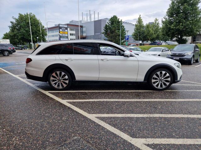 Mercedes-Benz E 2017 220 d 4Matic T A All-Terrain / Koukku / Navi / Muistipenkit / Multibeam / 360 kamera