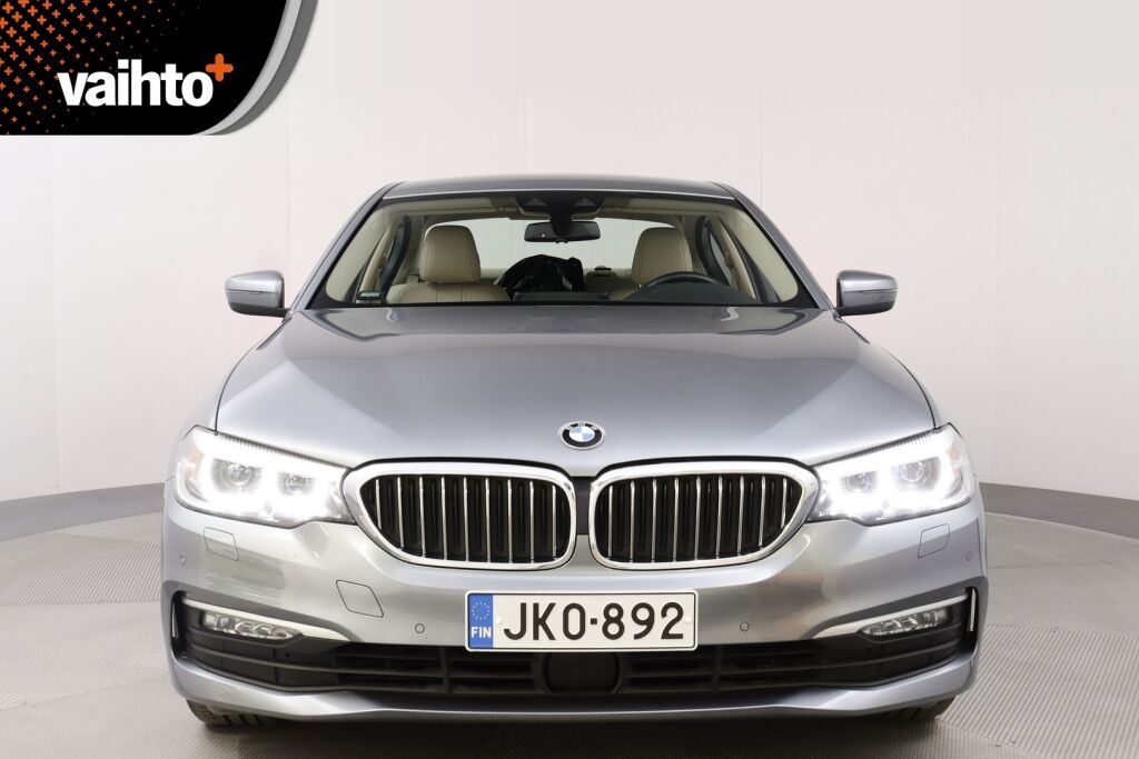 BMW 530 2017 G30 530i A xDrive Business Comfort / HUD / Koukku / Driving Assistant Plus / Pro navi / Hifit / 1 om Suomi auto / Kamera
