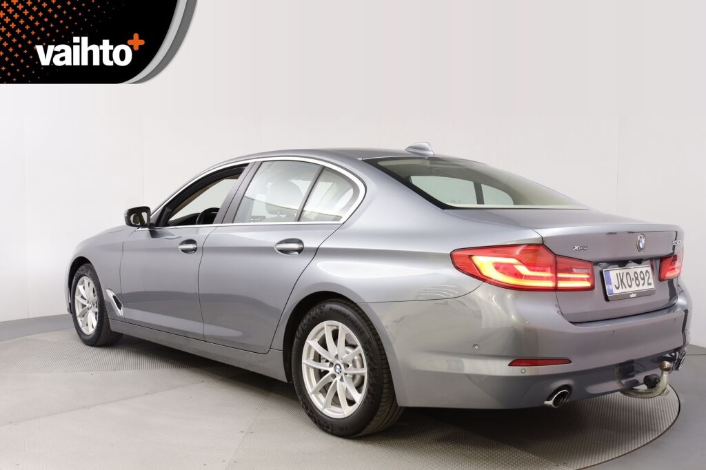 BMW 530 2017 G30 530i A xDrive Business Comfort / HUD / Koukku / Driving Assistant Plus / Pro navi / Hifit / 1 om Suomi auto / Kamera