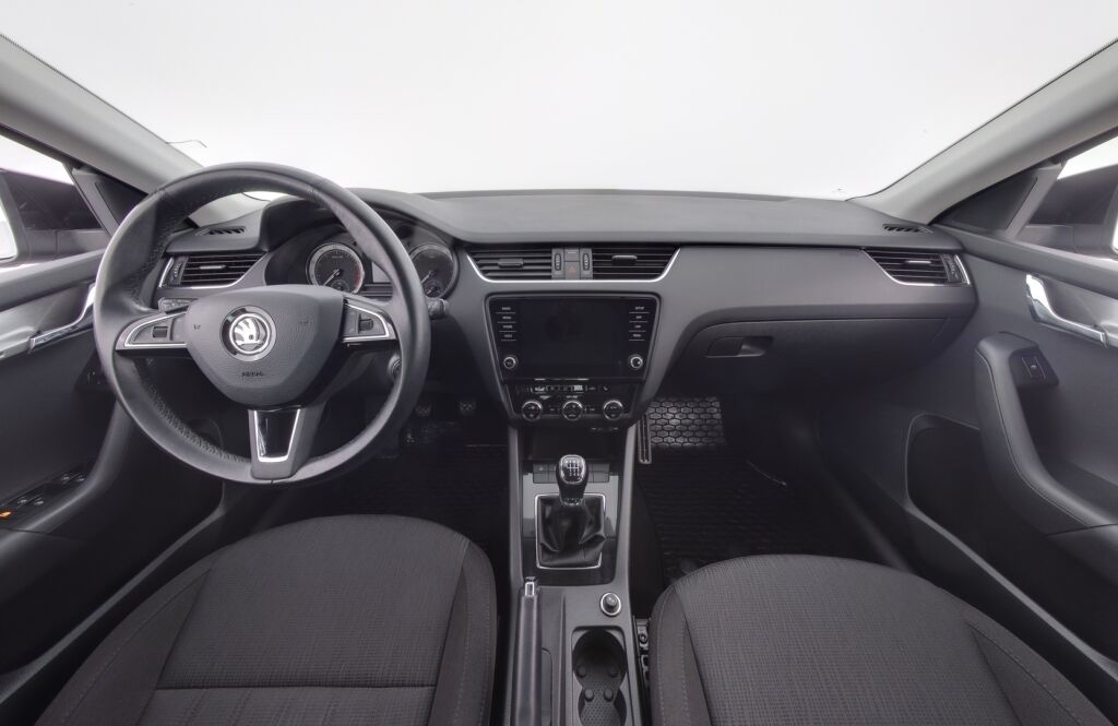 Skoda Octavia 2017 Combi 1,4 TSI G-TEC Style / Facelift / LED / Kamera / Tutkat / KeylessGo / Suomiauto