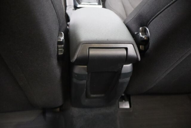 Volvo V40 2018 T2 Business aut / Suomiauto / Webasto / Tutka taakse