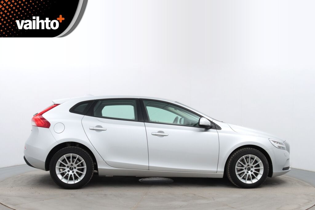 Volvo V40 2018 T2 Business aut / Suomiauto / Webasto / Tutka taakse