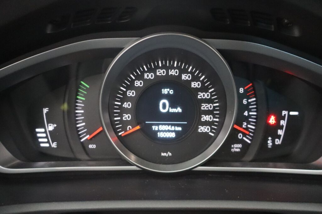 Volvo V40 2018 T2 Business aut / Suomiauto / Webasto / Tutka taakse