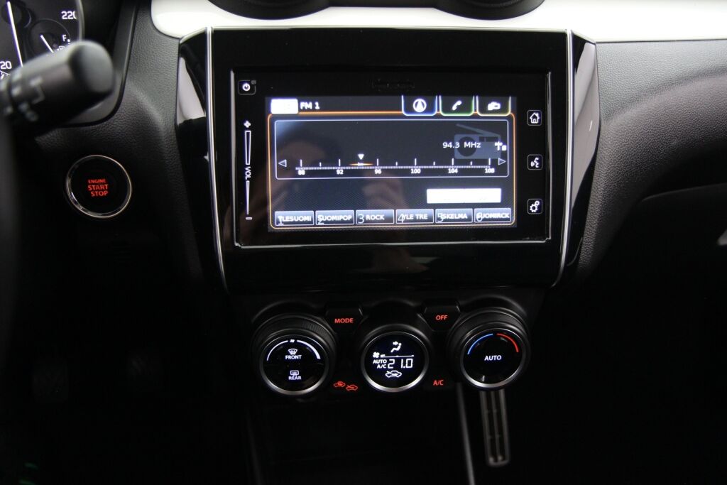 Suzuki Swift 2018 1,2 DUALJET 4WD GLX 5MT HYBRID / Adaptiivinen vakkari / Kamera / Lohkolämmitin / Huoltokirja /