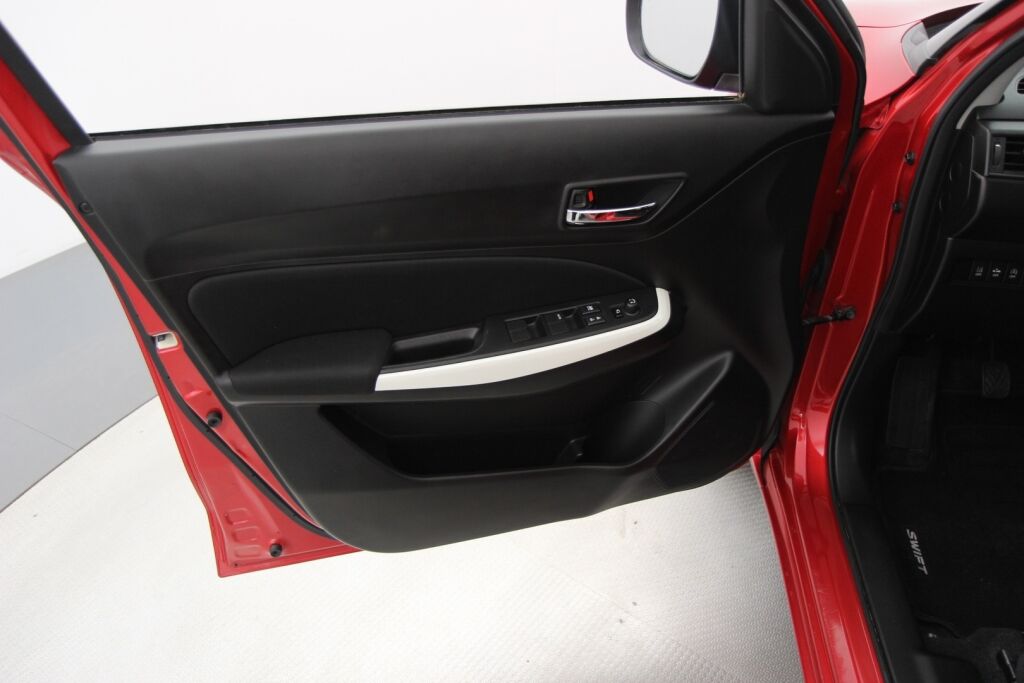 Suzuki Swift 2018 1,2 DUALJET 4WD GLX 5MT HYBRID / Adaptiivinen vakkari / Kamera / Lohkolämmitin / Huoltokirja /