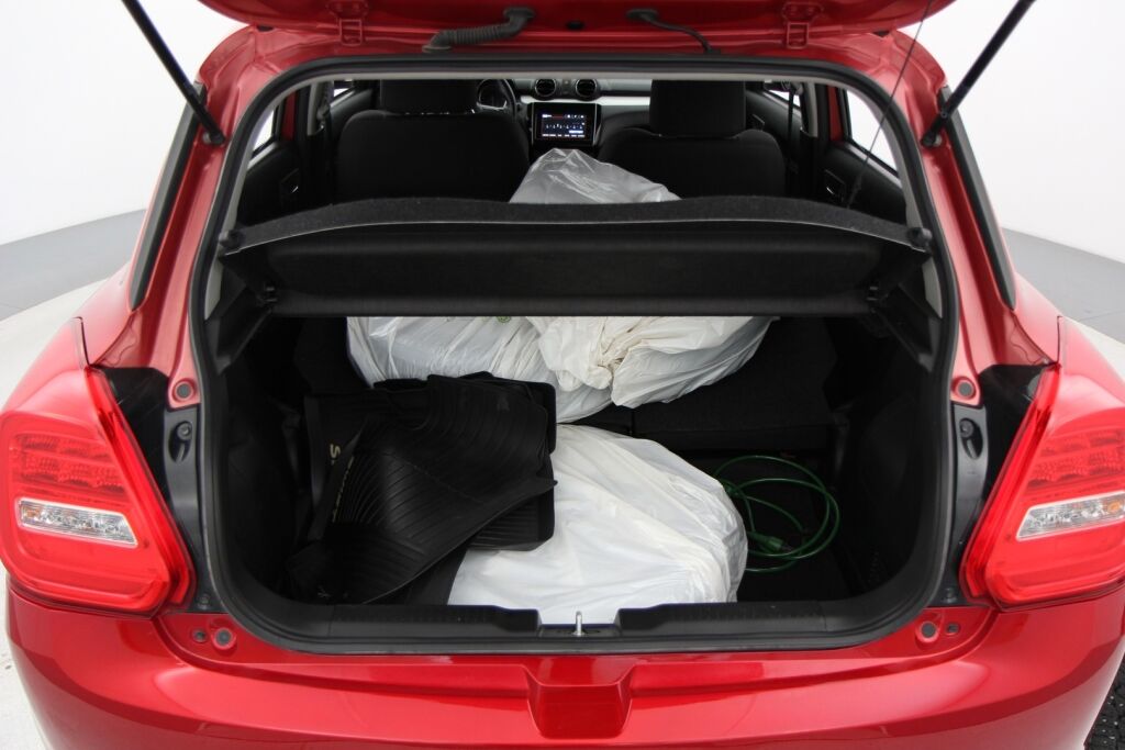 Suzuki Swift 2018 1,2 DUALJET 4WD GLX 5MT HYBRID / Adaptiivinen vakkari / Kamera / Lohkolämmitin / Huoltokirja /
