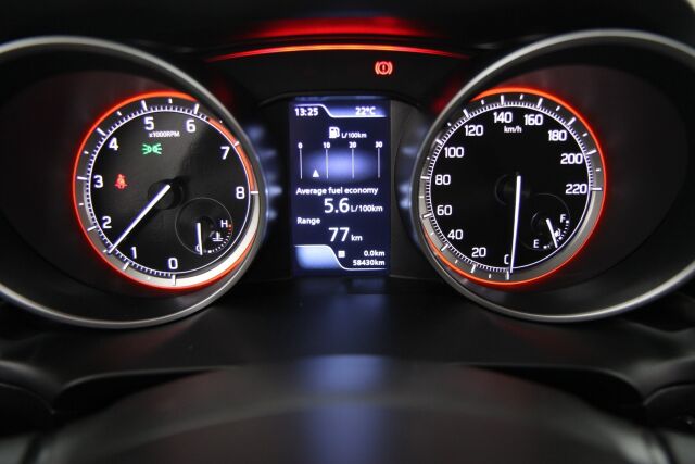 Suzuki Swift 2018 1,2 DUALJET 4WD GLX 5MT HYBRID / Adaptiivinen vakkari / Kamera / Lohkolämmitin / Huoltokirja /