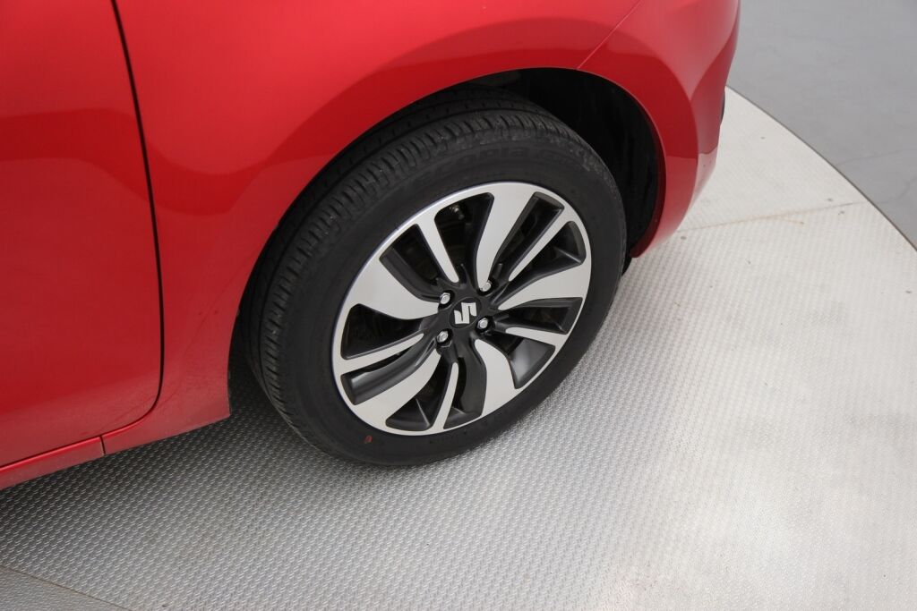 Suzuki Swift 2018 1,2 DUALJET 4WD GLX 5MT HYBRID / Adaptiivinen vakkari / Kamera / Lohkolämmitin / Huoltokirja /