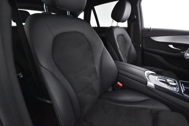 Mercedes-Benz GLC 2018 250 4Matic A Suomi Edition / 360 kamera/AMG-Sisäpaketti