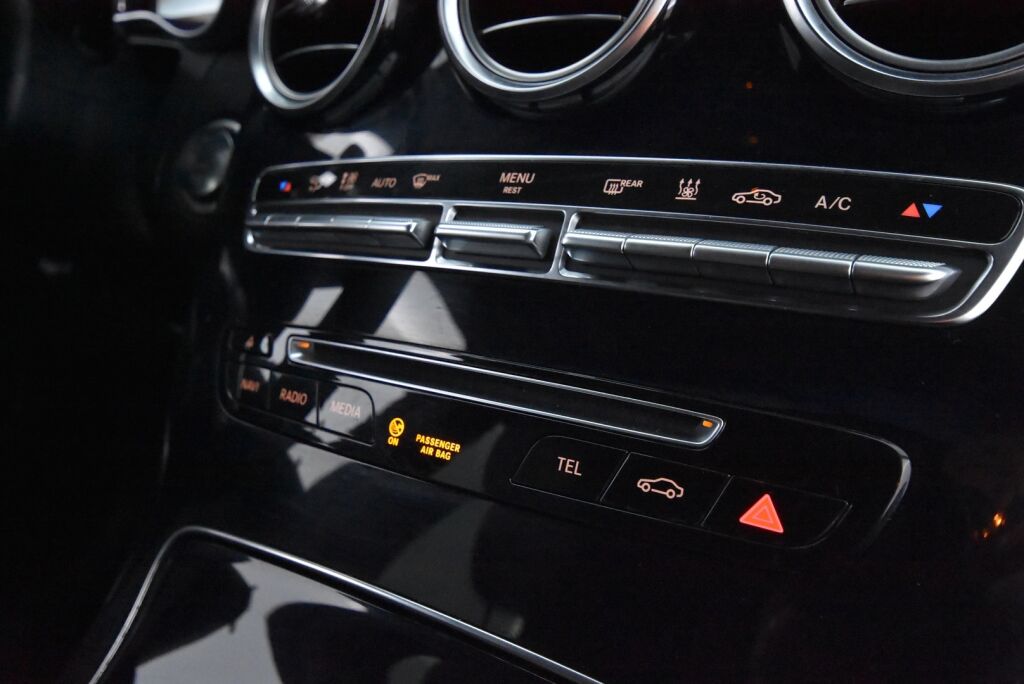 Mercedes-Benz GLC 2018 250 4Matic A Suomi Edition / 360 kamera/AMG-Sisäpaketti