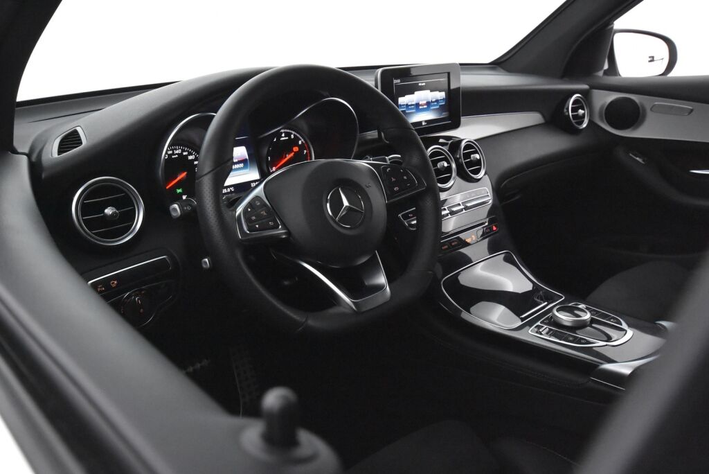 Mercedes-Benz GLC 2018 250 4Matic A Suomi Edition / 360 kamera/AMG-Sisäpaketti