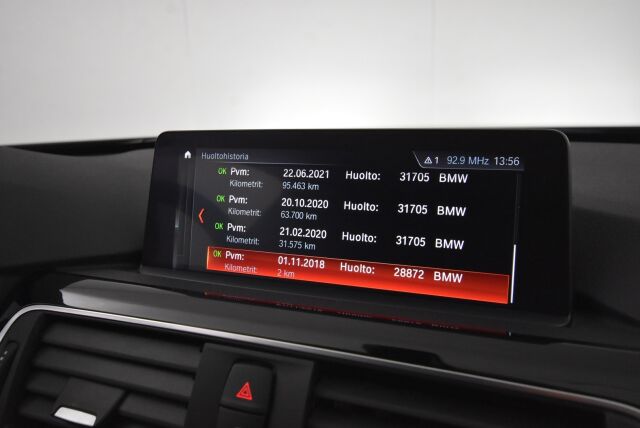 BMW 320 2019 F31 Touring 320i A xDrive Business Exclusive / Webasto / Koukku / Sporttipenkti / Nahkasisusta / Black Panel / Pro navi