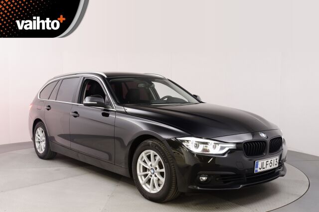 BMW 320 2019 F31 Touring 320i A xDrive Business Exclusive / Webasto / Koukku / Sporttipenkti / Nahkasisusta / Black Panel / Pro navi