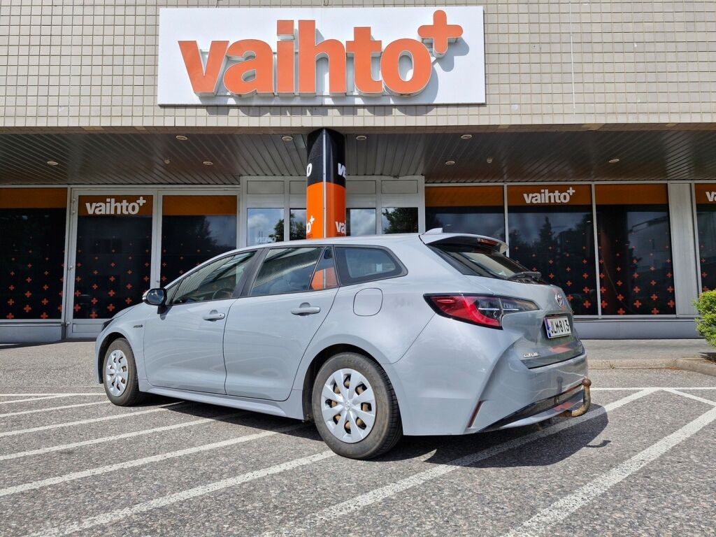 Toyota Corolla 2019 Touring Sports 1,8 Hybrid Life Business / Kamera / Koukku / Lohkolämmitin / Huollettu 196tkm / Uusi tuulilasi