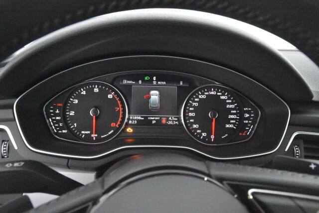 Audi A4 2019 Avant Business Advanced 40 TFSI 140 kW MHEV S tronic / Webasto / Koukku / Suomi-auto / LED valot