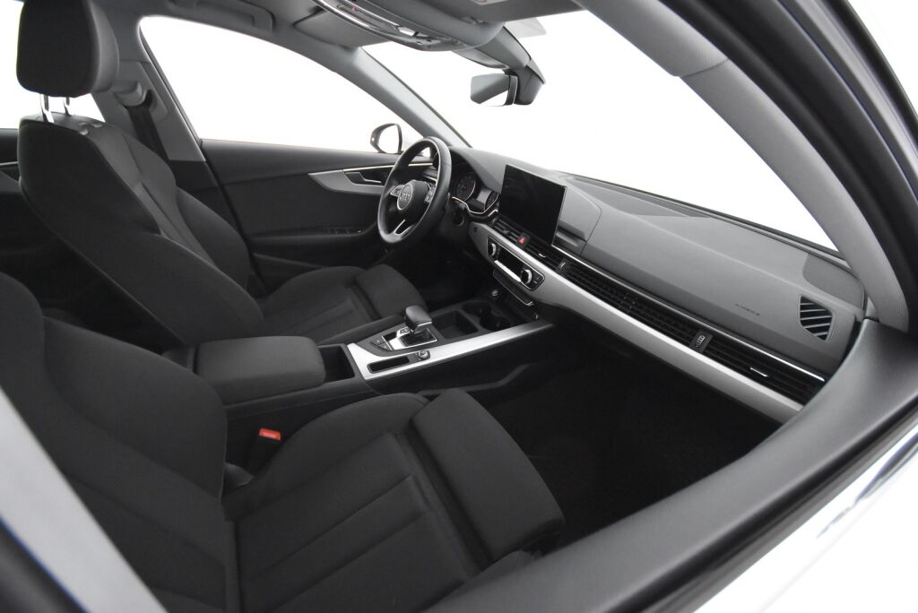 Audi A4 2019 Avant Business Advanced 40 TFSI 140 kW MHEV S tronic / Webasto / Koukku / Suomi-auto / LED valot