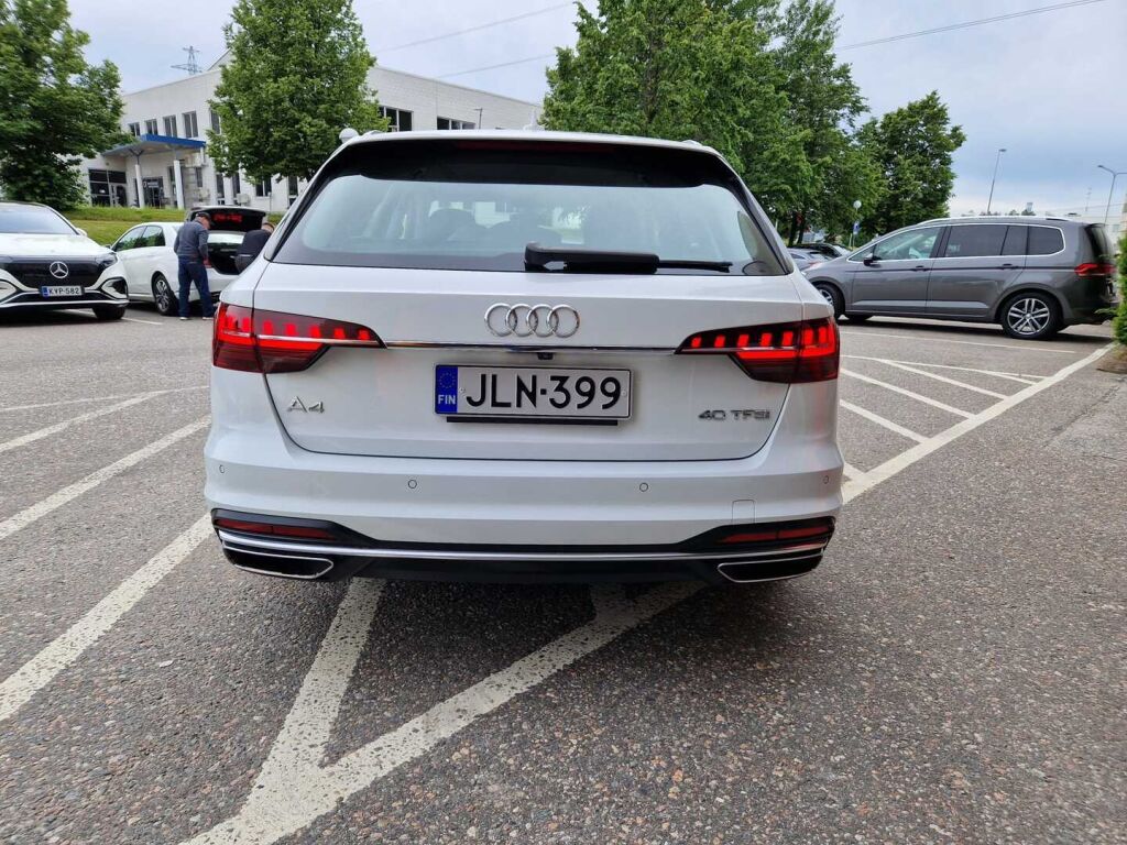 Audi A4 2019 Avant Business Advanced 40 TFSI 140 kW MHEV S tronic / Webasto / Koukku / Suomi-auto / LED valot