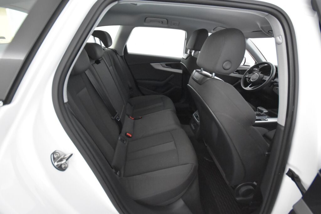 Audi A4 2019 Avant Business Advanced 40 TFSI 140 kW MHEV S tronic / Webasto / Koukku / Suomi-auto / LED valot